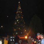 V Jistebnici se rozzářil vánoční strom i radnice