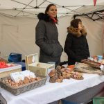 Ve Veselí se prodávaly na vánočním trhu perníčky ve prospěch dětského domova