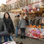 Ve Veselí se prodávaly na vánočním trhu perníčky ve prospěch dětského domova