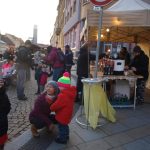 Děti napsaly Ježíškovi a andělský rytíř rozsvítil vánoční strom