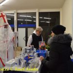 Čertovský rej na táborském zimáku pobavil i pomohl