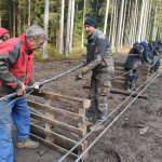 Lyžařské těšení. Na Lipně spustila děla, zaplétala se lana nové lanovky. Na Monínci už se jezdí