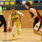 Jihočeské derby ovládli Sršni a bez prohry vyskočili na vrchol tabulky