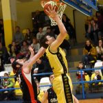 Jihočeské derby ovládli Sršni a bez prohry vyskočili na vrchol tabulky