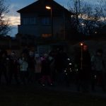 Děti zvoněním u soběslavské Hlásky přivolaly anděla. Předaly mu přání pro Ježíška
