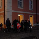 Děti zvoněním u soběslavské Hlásky přivolaly anděla. Předaly mu přání pro Ježíška
