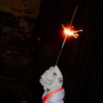 Děti zvoněním u soběslavské Hlásky přivolaly anděla. Předaly mu přání pro Ježíška