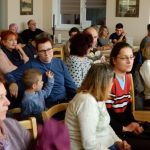 Adventní koncert o zlaté neděli naplnil celý sál komunitního centra Roudná
