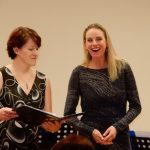 Adventní koncert o zlaté neděli naplnil celý sál komunitního centra Roudná