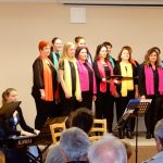 Adventní koncert o zlaté neděli naplnil celý sál komunitního centra Roudná