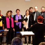Adventní koncert o zlaté neděli naplnil celý sál komunitního centra Roudná
