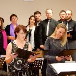 Adventní koncert o zlaté neděli naplnil celý sál komunitního centra Roudná