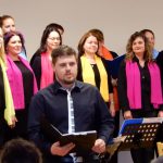 Adventní koncert o zlaté neděli naplnil celý sál komunitního centra Roudná