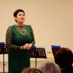 Adventní koncert o zlaté neděli naplnil celý sál komunitního centra Roudná