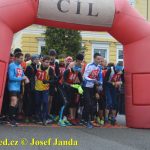 Překvapený Karel Boháč dostal v Chýnově selátko. Zvítězil znovu Petr Pechek