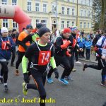 Překvapený Karel Boháč dostal v Chýnově selátko. Zvítězil znovu Petr Pechek