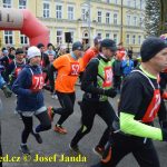Překvapený Karel Boháč dostal v Chýnově selátko. Zvítězil znovu Petr Pechek