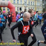 Překvapený Karel Boháč dostal v Chýnově selátko. Zvítězil znovu Petr Pechek