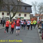 Překvapený Karel Boháč dostal v Chýnově selátko. Zvítězil znovu Petr Pechek
