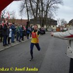 Překvapený Karel Boháč dostal v Chýnově selátko. Zvítězil znovu Petr Pechek