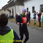 Překvapený Karel Boháč dostal v Chýnově selátko. Zvítězil znovu Petr Pechek