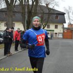 Překvapený Karel Boháč dostal v Chýnově selátko. Zvítězil znovu Petr Pechek