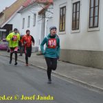 Překvapený Karel Boháč dostal v Chýnově selátko. Zvítězil znovu Petr Pechek