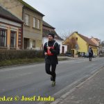 Překvapený Karel Boháč dostal v Chýnově selátko. Zvítězil znovu Petr Pechek