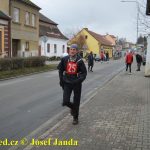 Překvapený Karel Boháč dostal v Chýnově selátko. Zvítězil znovu Petr Pechek