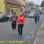 Překvapený Karel Boháč dostal v Chýnově selátko. Zvítězil znovu Petr Pechek