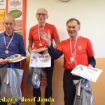 Překvapený Karel Boháč dostal v Chýnově selátko. Zvítězil znovu Petr Pechek