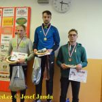 Překvapený Karel Boháč dostal v Chýnově selátko. Zvítězil znovu Petr Pechek