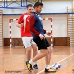 Smetanka se dočkala – slaví s pohárem pro vítěze. Šarvátka se odehrála už ve skupině…