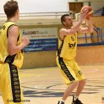 Písečtí Sršni zakončili basketbalový víkend výhrou
