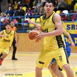 Písečtí Sršni zakončili basketbalový víkend výhrou