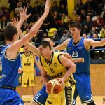 Písečtí Sršni zakončili basketbalový víkend výhrou