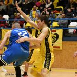 Písečtí Sršni zakončili basketbalový víkend výhrou