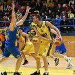 Písečtí Sršni zakončili basketbalový víkend výhrou