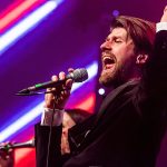 Reprezentační ples města Český Krumlov opět zazářil. Ministr Adam Vojtěch v roli zpěváka