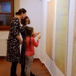 Zhmotněné pocity z šamanských indiánských obřadů vystavují v táborské galerii