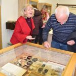 V bývalé škole v Dírné se otevřela kominická výstava. V Záříčí kominíci chystají muzeum