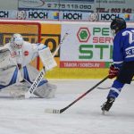 V hokejové extralize dorostu kohouti svůj těžký domácí úkol splnili