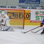 V hokejové extralize dorostu kohouti svůj těžký domácí úkol splnili