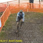 Český krach! Ani jeden z eliťáků nedojel do cíle. Mistrem světa opět Mathieu van der Poel