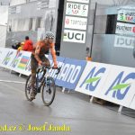Český krach! Ani jeden z eliťáků nedojel do cíle. Mistrem světa opět Mathieu van der Poel