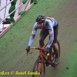 Český krach! Ani jeden z eliťáků nedojel do cíle. Mistrem světa opět Mathieu van der Poel