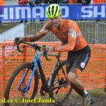 Český krach! Ani jeden z eliťáků nedojel do cíle. Mistrem světa opět Mathieu van der Poel