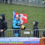 Český krach! Ani jeden z eliťáků nedojel do cíle. Mistrem světa opět Mathieu van der Poel