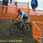 Český krach! Ani jeden z eliťáků nedojel do cíle. Mistrem světa opět Mathieu van der Poel