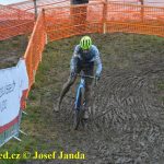 Český krach! Ani jeden z eliťáků nedojel do cíle. Mistrem světa opět Mathieu van der Poel